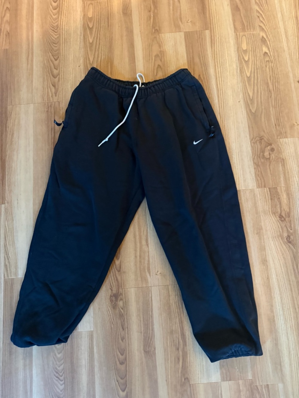 Nike Gray Fleece Sweatpants with White Drawstring